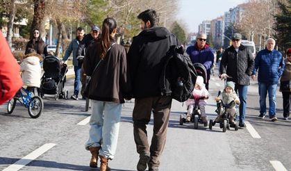 26 Nisan’da Trafik Kesilecek: Eskişehir’de Arabasız Pazar Güzergahları Belli Oldu