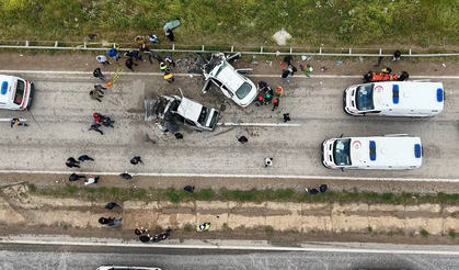 Kırıkkale'deki Feci Kazada Ölen Aynı Aileden 3 Kişi Çorum'de Defnedildi