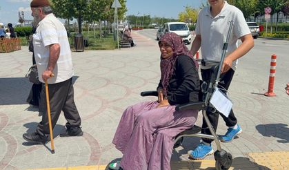 Sopa ile Darbedildiğini İddia Eden Kadın Hastaneye Kaldırıldı