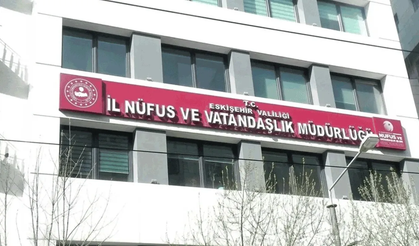 Eskişehir'de YKS mesaisi: Nüfus müdürlükleri kapıyı açtı