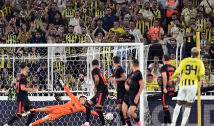 Talisca’dan Şampiyonlar Ligi’nde Müthiş Gol