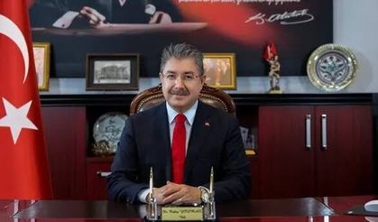 1 helikopter, 73 personel sahada: Eskişehir Valiliği Seyitgazi yangınındaki son durumu duyurdu