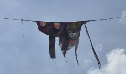 Yırtılan Dev Eskişehirspor Bayrağı Tepki Çekiyor