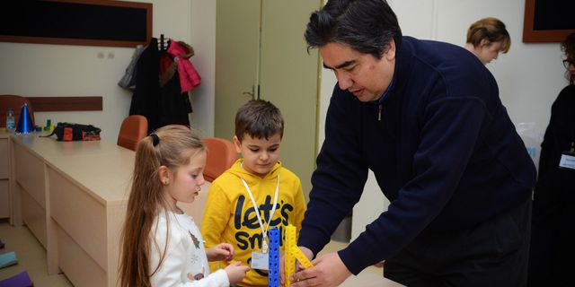 Anadolu Üniversitesi erken yaşlarda eğitime devam ediyor