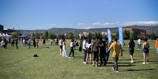 Valilik etkinlikleri yasakladı, ESTÜ festivali iptal etmedi