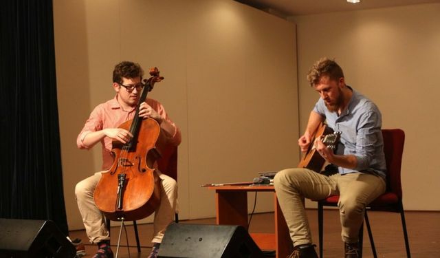 Oda Müziğinde gitar  ve viyolonsel gecesi