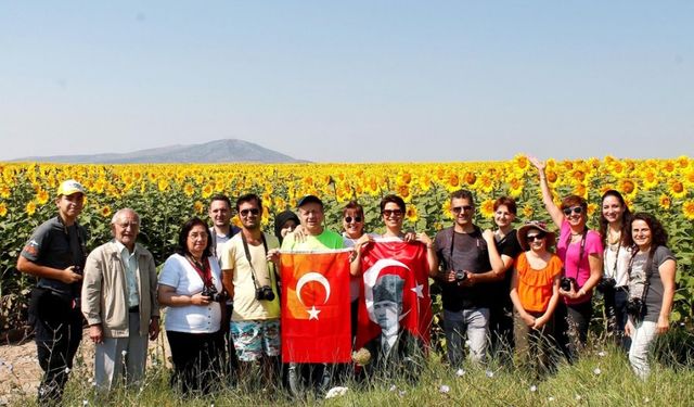 Fotoğraf tutkunları gençlik gezisinde