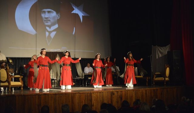 Atatürk’e özlem sahneye taşındı