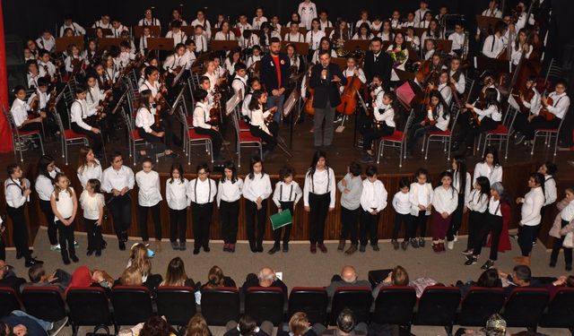 Muhteşem çocuklardan muhteşem bir konser