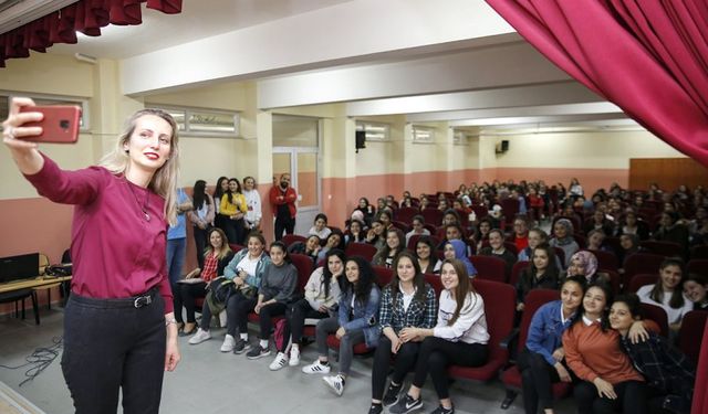 Liselerde girişimcilik seminerleri başladı