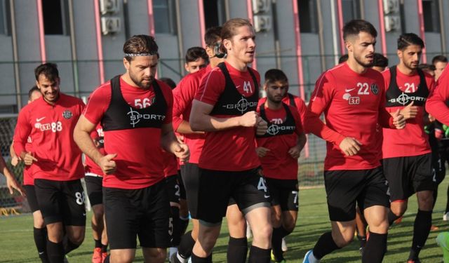 Taş gitti futbolcular idmana çıkıyor