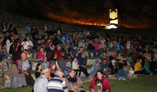 Sivrihisar’da açık  hava sinema keyfi