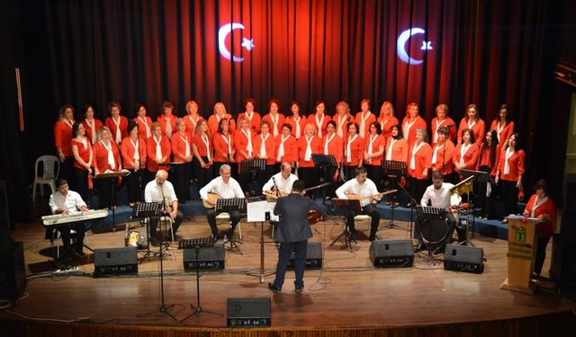 Kadınlar Korosu türkülere ses verdi