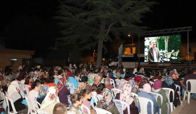 Seyitgazi’de Açık  Hava sinema keyfi