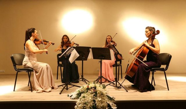 Oda konserleri Tango  Neva ile devam ediyor