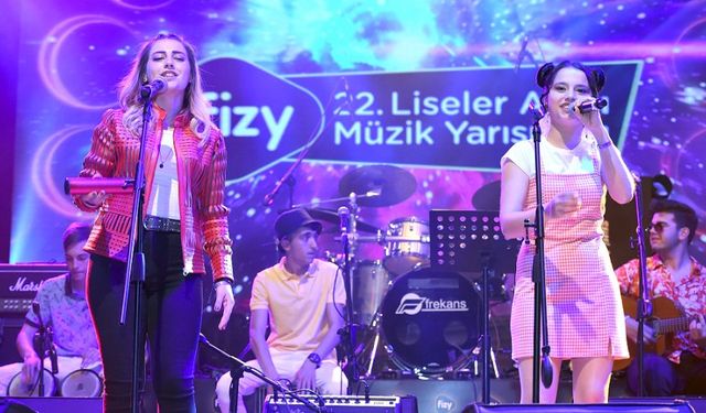 Eskişehir’den 18  lise sahneye çıktı