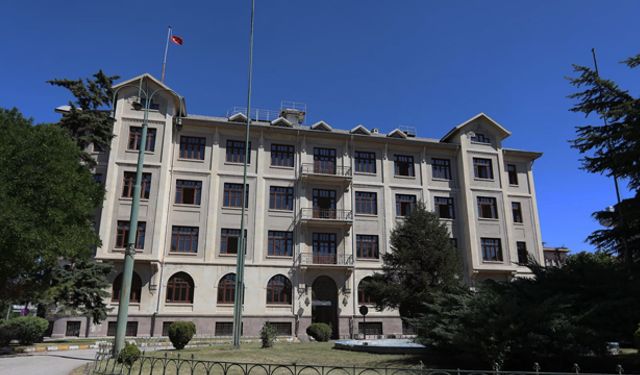 Ankara Bilim Üniversitesi 11 öğretim üyesi alıyor