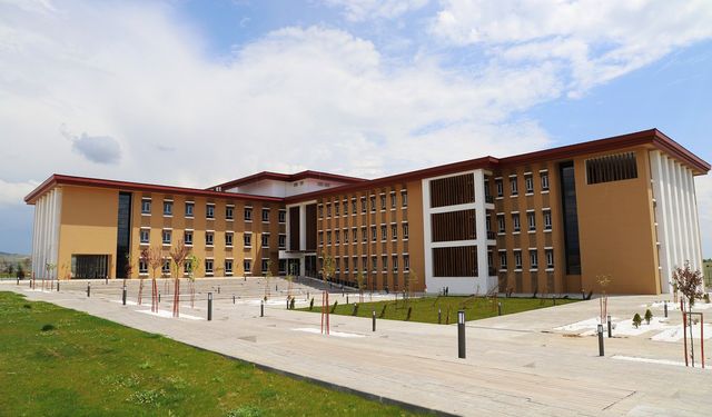 Kırklareli Üniversitesi 26 Öğretim Üyesi alıyor