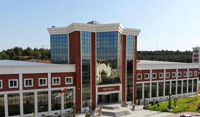 Bilecik Şeyh Edebali Üniversitesi 21 Öğretim Üyesi alıyor