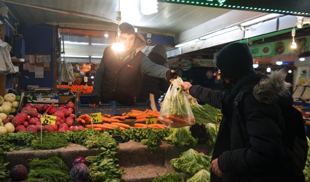 Yollar buzlanınca yeşillik fiyatları cep yaktı