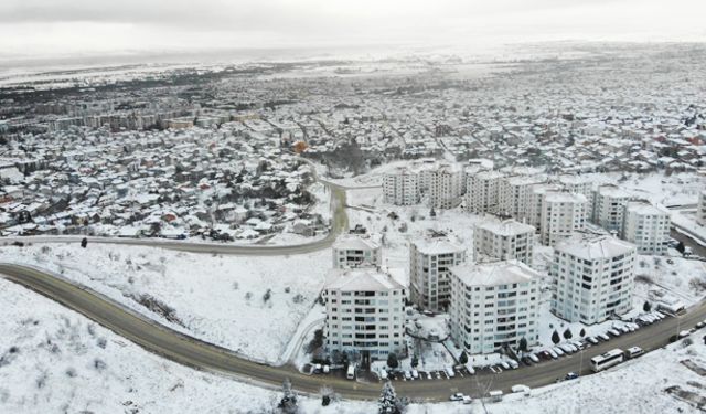 Eskişehir yeniden beyaza büründü