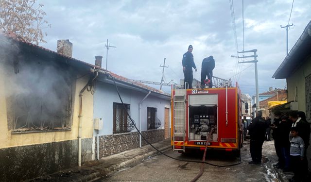 Evini yakan oğlu için “Yakalayın, bırakmayın” diye yalvardı