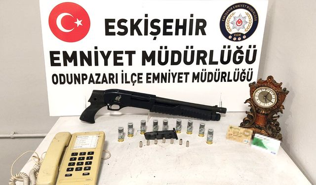 Hırsızlık şüphelisi 3 kişi tutuklandı