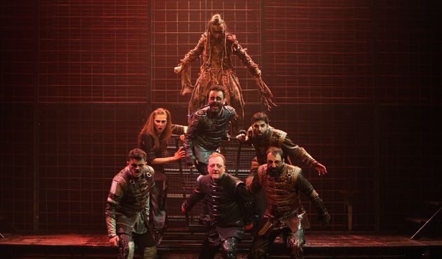 “Macbeth” adlı tiyatro oyunu İstanbul Devlet Tiyatrosu'nda