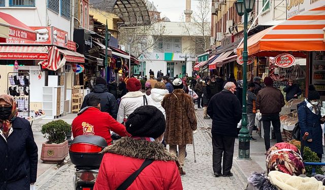 Ramazanın bereketi çarşıya yansımaya başladı