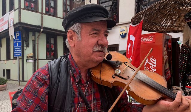 23 Nisan’ı Atatürk’ün sevdiği şarkılarla kutladı (VİDEO HABER)