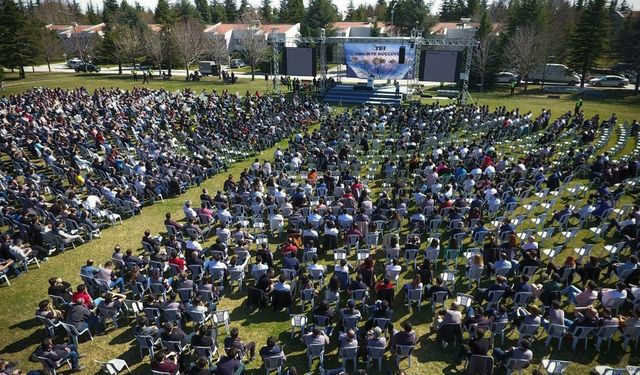 TEI Genel Müdürü Akşit, çalışanlarla bir araya geldi