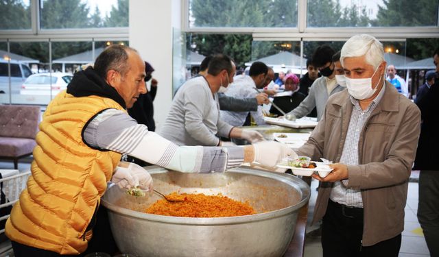 Yörükler iftarda bir araya geldi