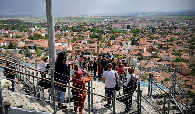 Açık Hava Heykel Müzesi ve Seyir Terası’na yoğun ilgi