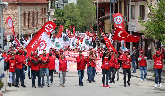 Eskişehir’de 1 Mayıs Emek ve Dayanışma Günü kutlandı