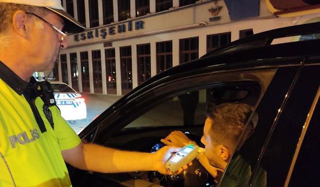 Eskişehir kent genelinde 300 polisin katıldığı geniş çaplı denetim