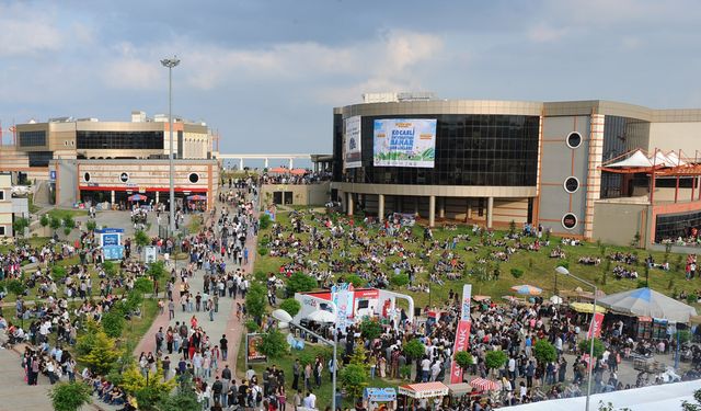 Kocaeli Üniversitesi 2 Öğretim Görevlisi alıyor