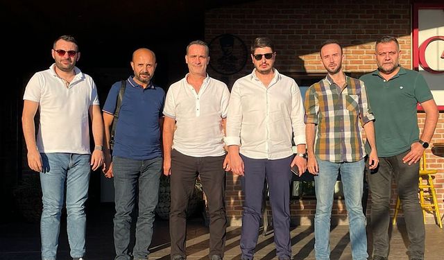 Eskişehirspor’un yeni teknik direktörü için imza töreni