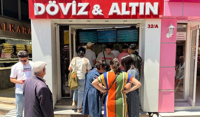 Döviz bürolarında gurbetçi yoğunluğu