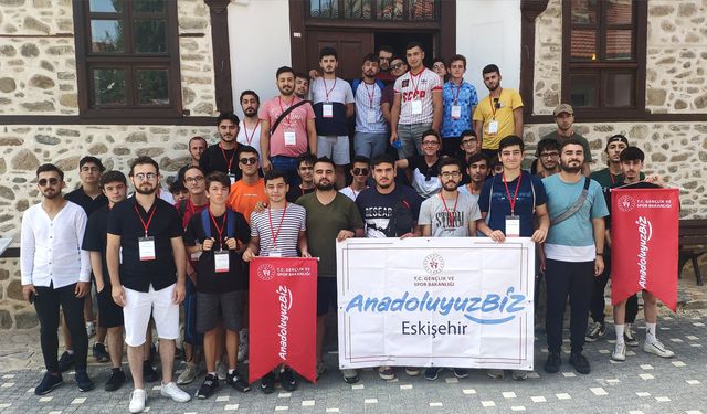 “Anadoluyuz Biz” projesi ile Sinoplu gençler Eskişehir’i gezdi