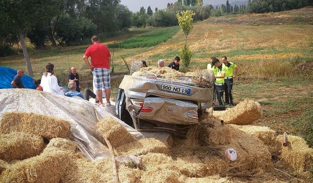 Şarampole devrilen otomobildeki 3 kişi yaralandı