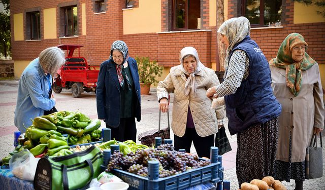 Tepebaşı'nın desteği ile emeklerine sahip çıkıyorlar