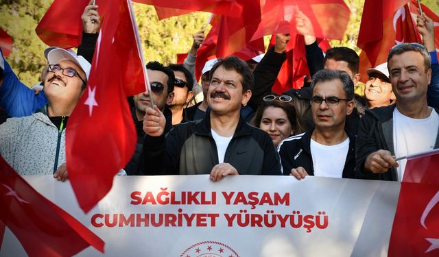 Adliye çalışanları 'Cumhuriyet Yürüyüşü'nde