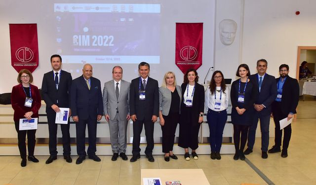 İletişim bilimciler Anadolu Üniversitesi ev sahipliğinde buluştu