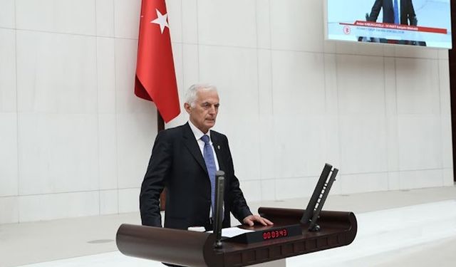 ‘Özgür basın için engel çıkartılıyor’