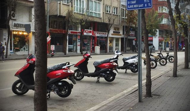 Yol ve kaldırımlara motosiklet işgali