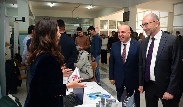 Turizm sektörü ve öğrenciler bir araya geldi