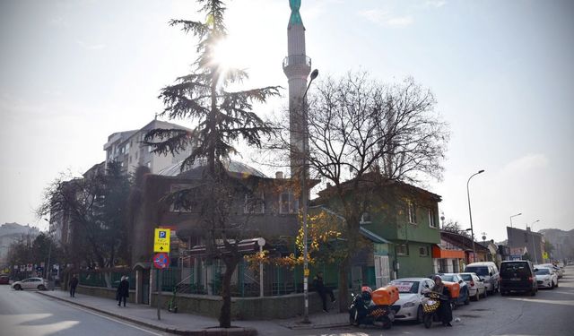 Hal Camii yıkılıyor mu?