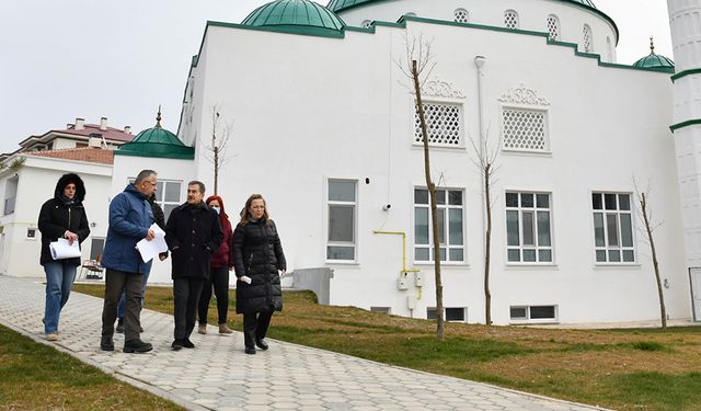 Başkan Ataç yapımı süren parkları inceledi