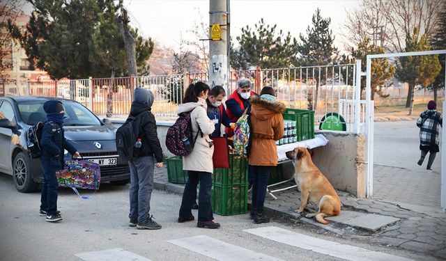 Tepebaşı’nın beslenme desteğine velilerden tam not