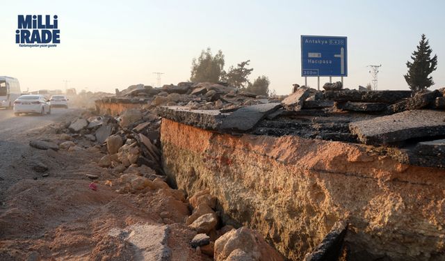 Hatay'da enkaz kaldırma çalışmaları devam ediyor